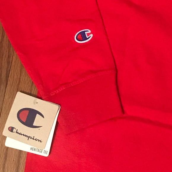 Champion Red Long Sleeve T- Shirt Small NWT - Picture 8 of 8